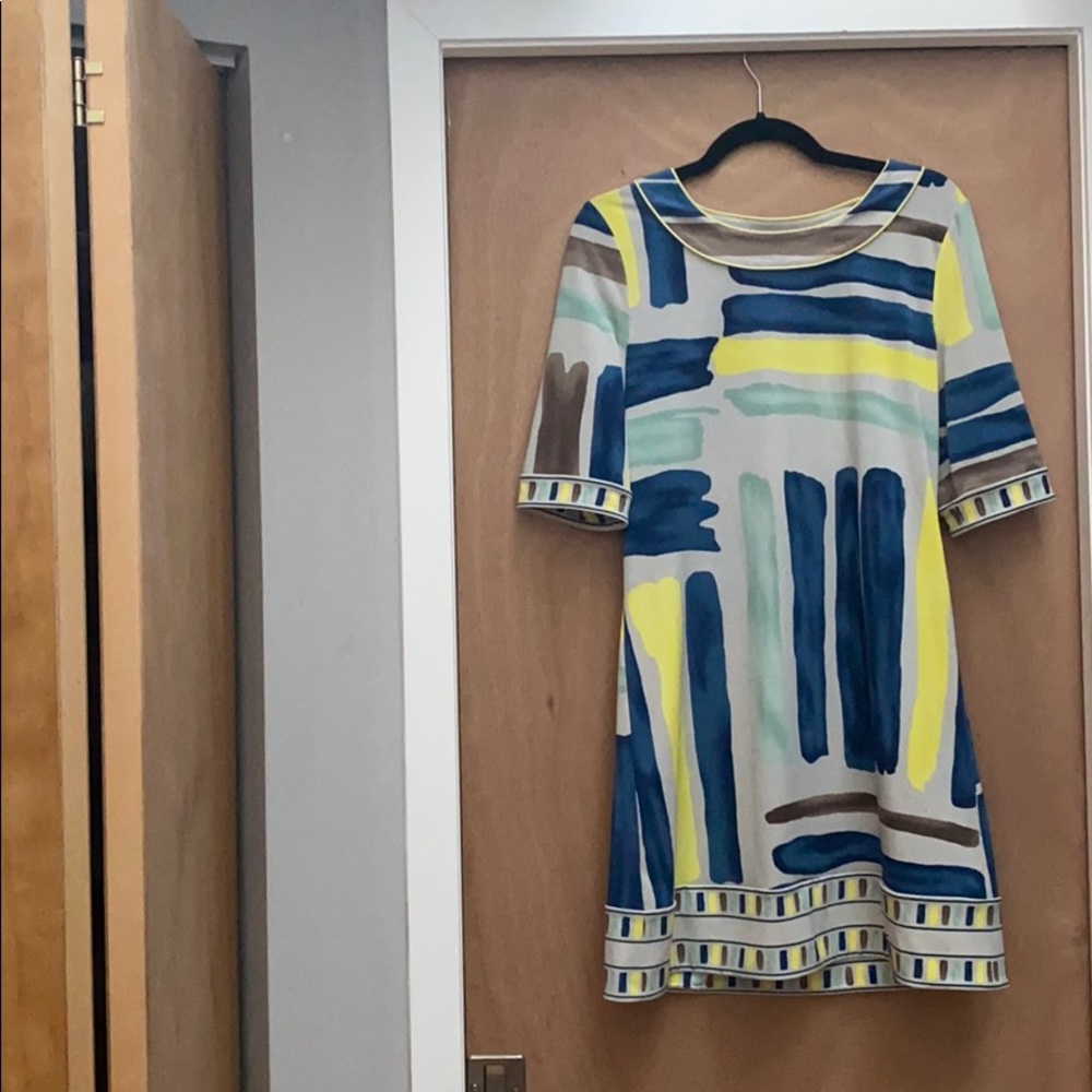 BCBG cool multicolor shift shirt dress